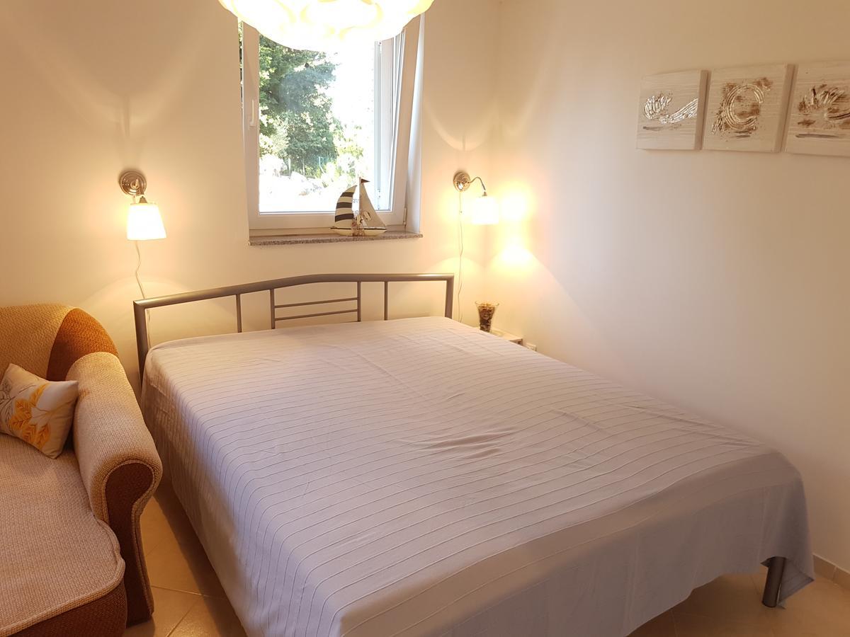 Olive Apartments Ugljan Ngoại thất bức ảnh